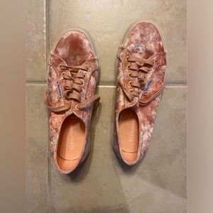 Never worn velvet Superga sneakers size 8.5